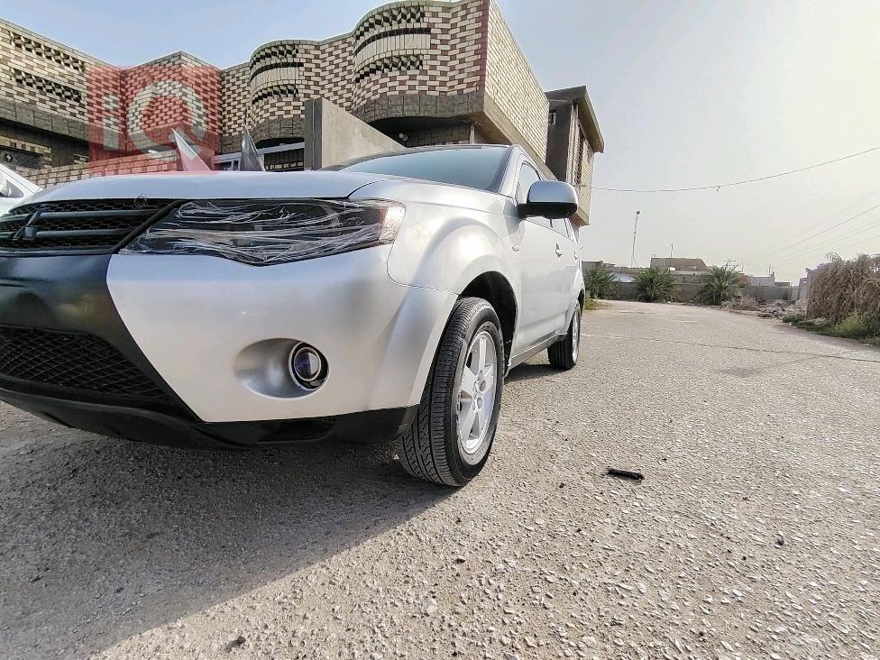 ميتسوبيشي اوتلاندر